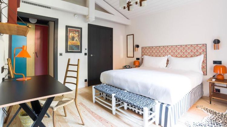 La Guitoune Room