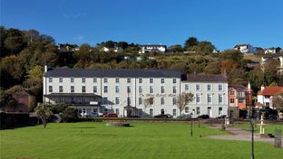 Walter Raleigh Hotel