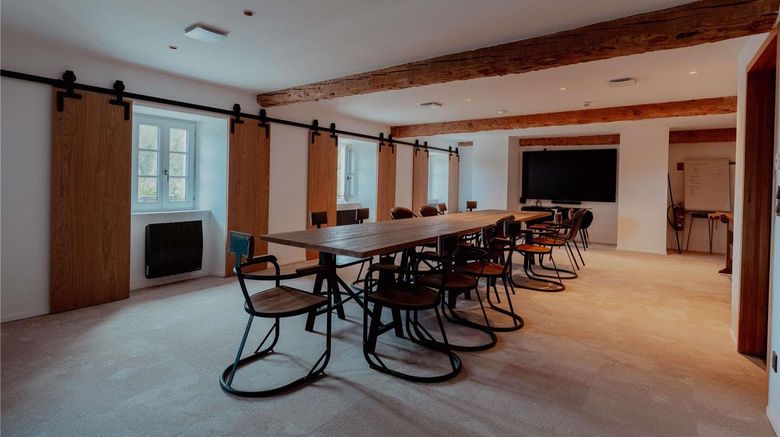 <b>Grand Hotel l'Ermitage Font-Romeu Meeting</b>. Images powered by <a href="https://iceportal.shijigroup.com/" title="IcePortal" target="_blank">IcePortal</a>.