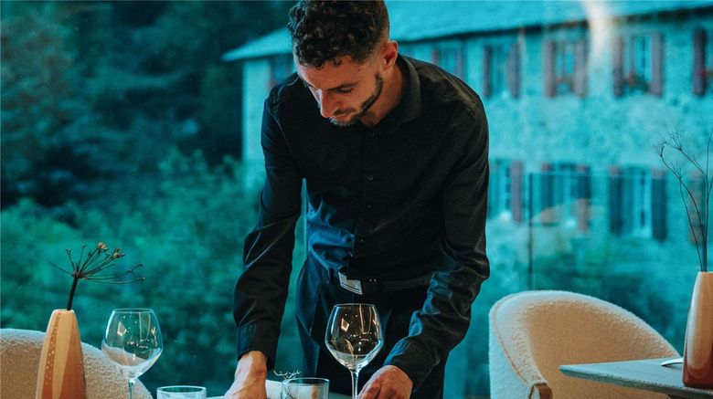 <b>Grand Hotel l'Ermitage Font-Romeu Restaurant</b>. Images powered by <a href="https://iceportal.shijigroup.com/" title="IcePortal" target="_blank">IcePortal</a>.