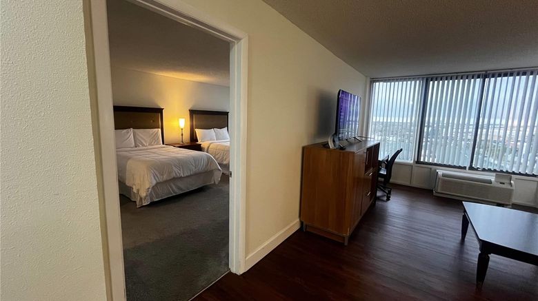<b>The View Hotel, Trademark Collection Room</b>. Images powered by <a href="https://iceportal.shijigroup.com/" title="IcePortal" target="_blank">IcePortal</a>.