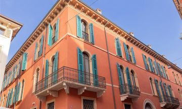 The Gentleman of Verona-Grand Relais