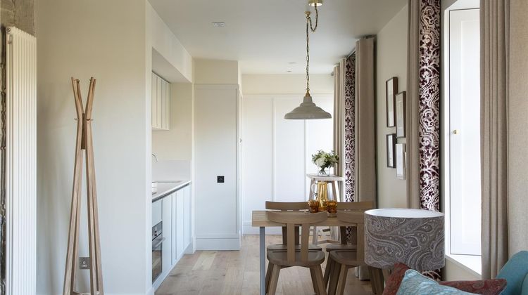 Cheval Abbey Strand Apartments-Holyrood Suite
