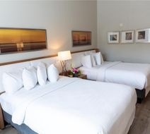 Iris Hotel Cape Cod Room