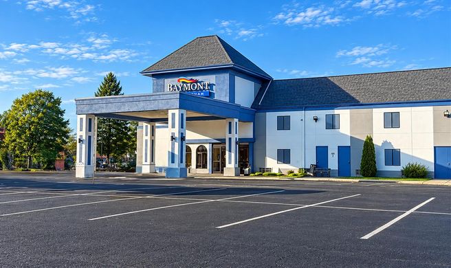 Quality Inn & Suites Exterior