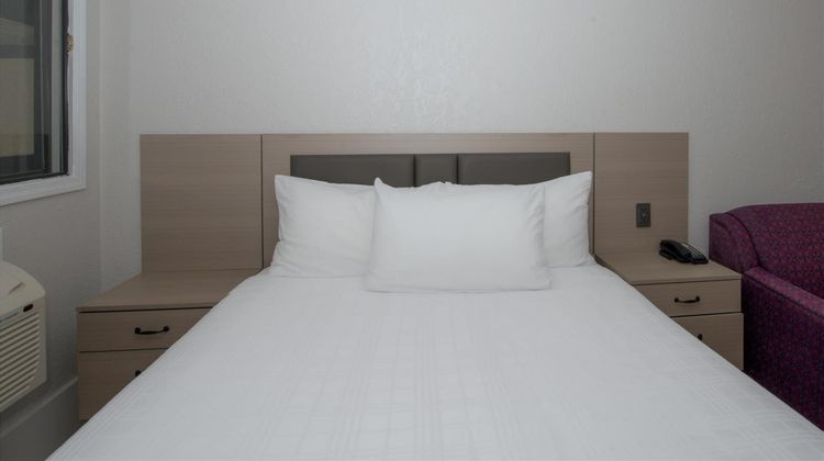 Coast Red Deer Hotel Room
