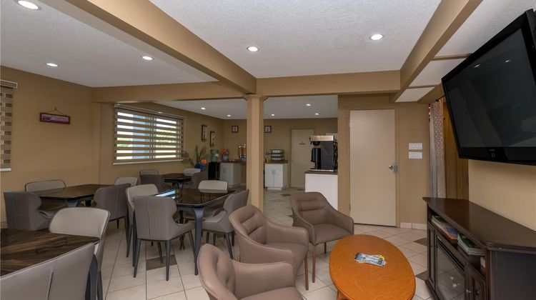 Coast Red Deer Hotel Restaurant