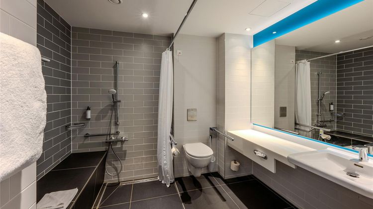 Premier Inn Goettingen Room