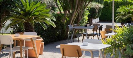 Kyriad Hotel Exterior