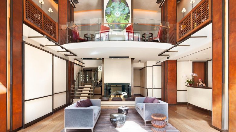 Chambers Hotel New York Lobby. Images powered by <a href="https://iceportal.shijigroup.com" target="_blank" rel="noopener">Ice Portal</a>.