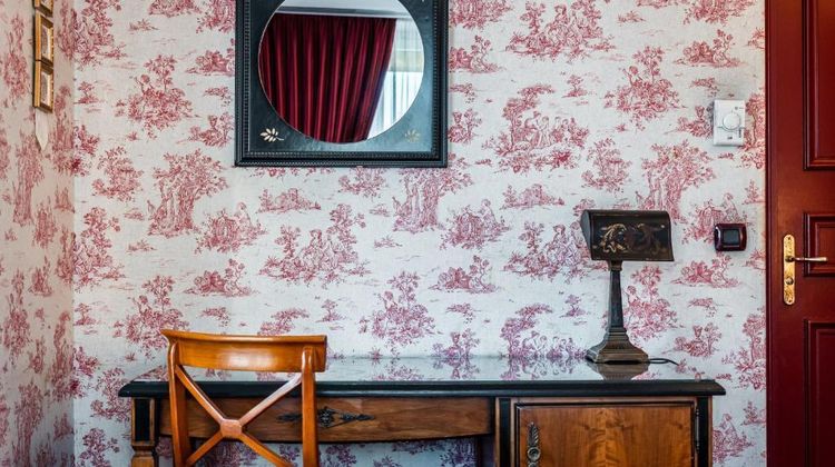 Maison Eugenie Room