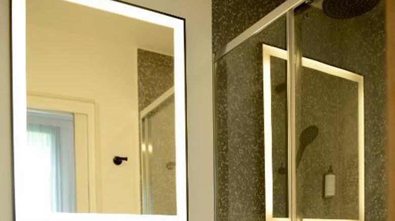<b>Hotel Berlioz Room</b>. Images powered by <a href="https://iceportal.shijigroup.com/" title="IcePortal" target="_blank">IcePortal</a>.