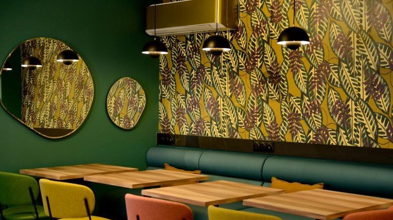 <b>Hotel Berlioz Restaurant</b>. Images powered by <a href="https://iceportal.shijigroup.com/" title="IcePortal" target="_blank">IcePortal</a>.