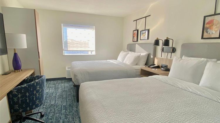 Sleep Inn Louisville Airport Room