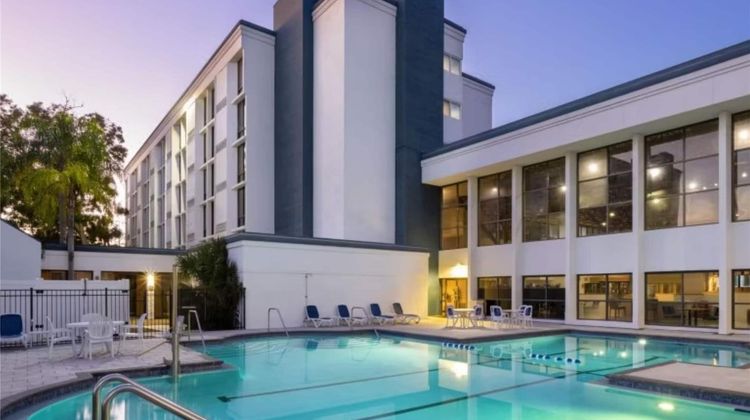 Wyndham Jacksonville Hotel and Conf Ctr Pool