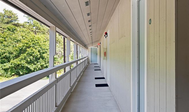 Wellfleet Motel & Lodge Exterior