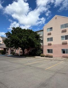 SureStay by Best Western Bismarck
