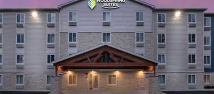 Welcome Suites Minot Exterior