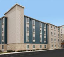 Welcome Suites Minot Exterior