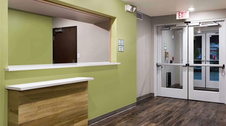 Welcome Suites Minot Lobby