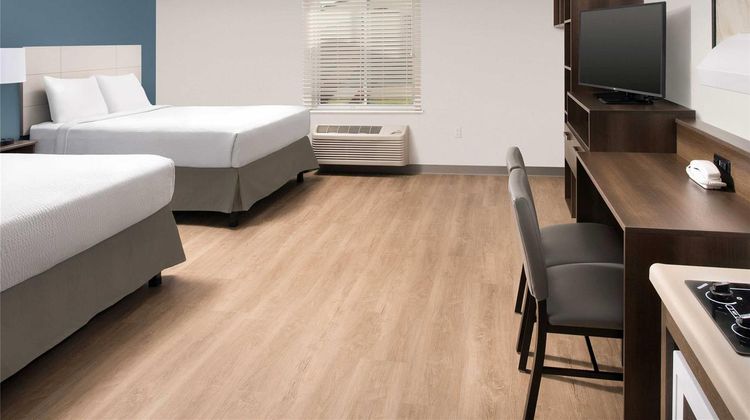 Welcome Suites Minot Suite
