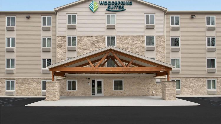 Welcome Suites Minot Exterior