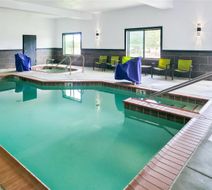 Comfort Suites Ardmore Pool
