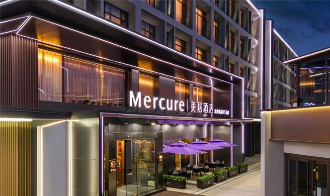 Mercure Linfen China Gate Exterior