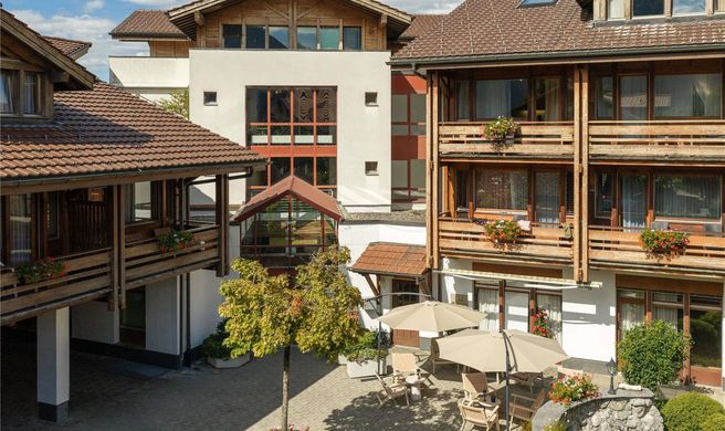 Hotel Aeschi Interlaken Exterior