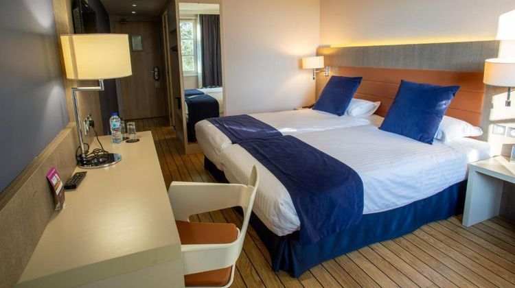 Hotel Les Tuileries Room
