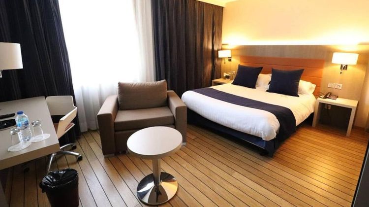 Hotel Les Tuileries Room