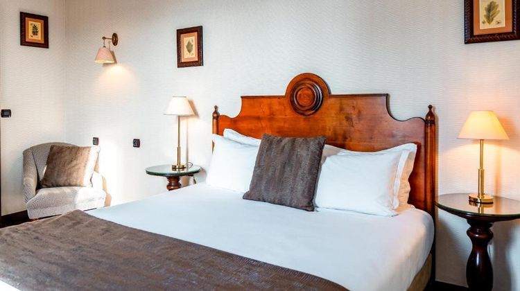Villa Montparnasse Room
