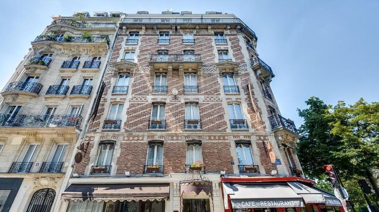 Villa Montparnasse Exterior. Images powered by <a href="https://iceportal.shijigroup.com" target="_blank" rel="noopener">Ice Portal</a>.
