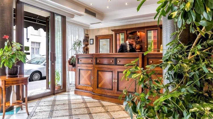 Villa Montparnasse Lobby