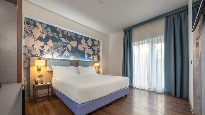 <b>Castello Hotel Room</b>. Images powered by <a href="https://iceportal.shijigroup.com/" title="IcePortal" target="_blank">IcePortal</a>.