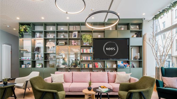 Koos Hotel & Apartments Lobby
