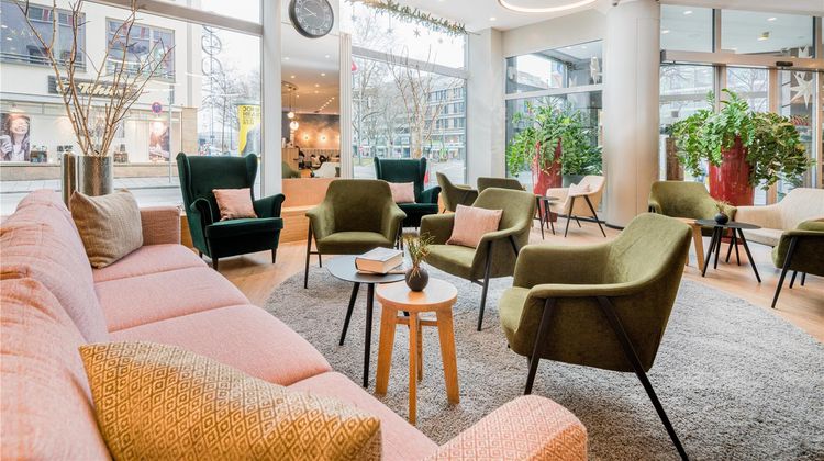 Koos Hotel & Apartments Lobby