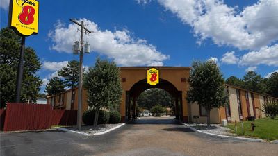 Super 8 by Wyndham Richland MS
