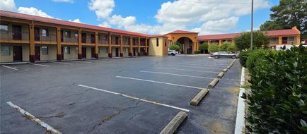 Super 8 by Wyndham Richland MS Exterior