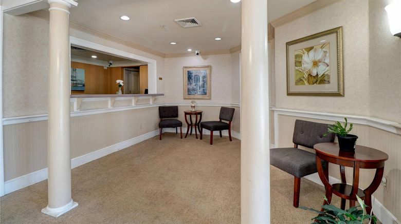 <b>Anchorage Inns & Suites Lobby</b>. Images powered by <a href="https://iceportal.shijigroup.com/" title="IcePortal" target="_blank">IcePortal</a>.