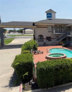 Baymont by Wyndham New Braunfels TX