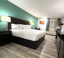 Baymont Inn & Suites Newton Room