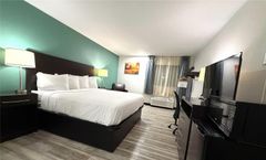 Baymont Inn & Suites Newton