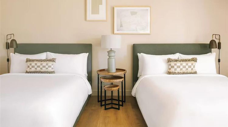 Sonder Solarena Room