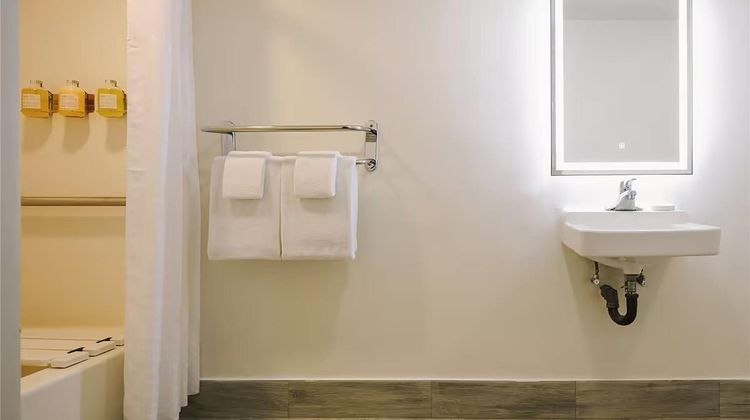 Sonder Solarena Room