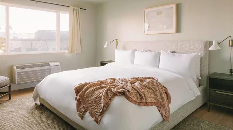 Sonder Solarena Room