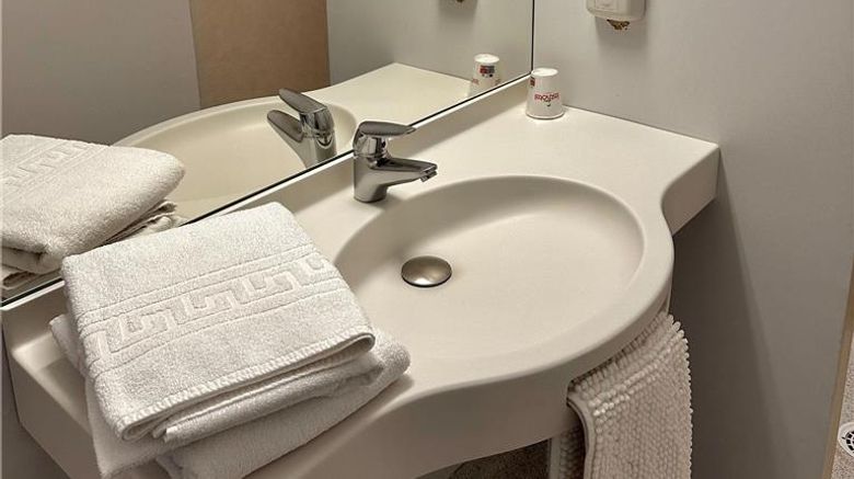 <b>Fasthotel Laval Other</b>. Images powered by <a href="https://iceportal.shijigroup.com/" title="IcePortal" target="_blank">IcePortal</a>.