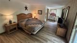 <b>Country Inn Lancaster, SureStay Coll Room</b>. Images powered by <a href="https://iceportal.shijigroup.com/" title="IcePortal" target="_blank">IcePortal</a>.