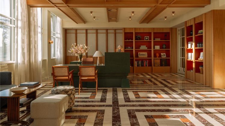 De Plesman Hotel Lobby