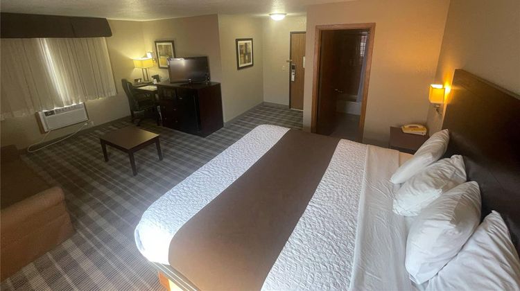 Quality Inn Council Bluffs I-80 Suite